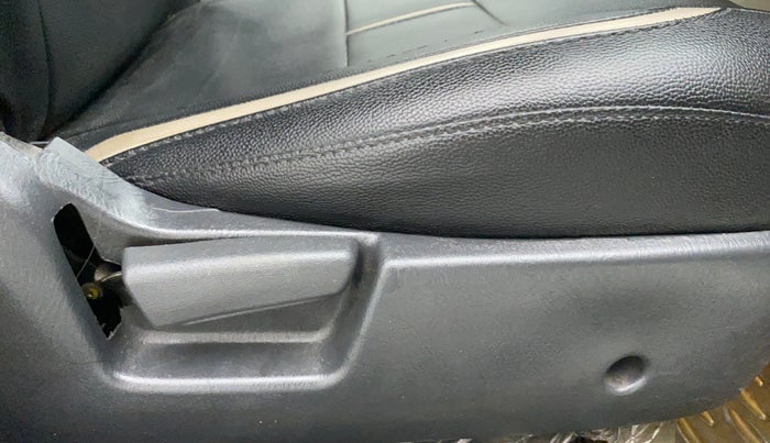 2015 Maruti Alto K10 VXI P, Petrol, Manual, 58,475 km, Driver Side Adjustment Panel