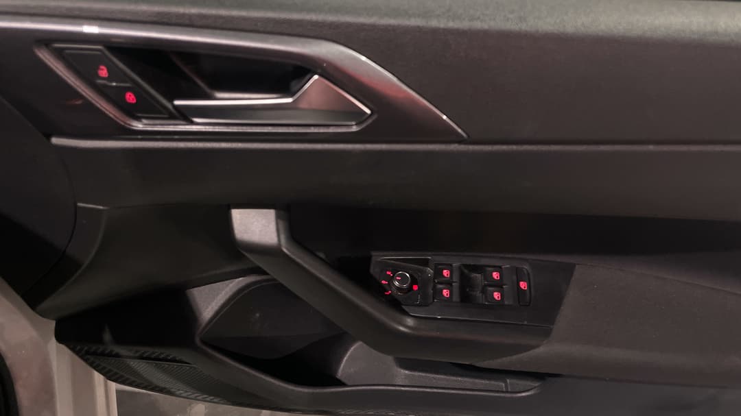 2020 Volkswagen Polo 85tsi Style, Automatic, 40243 km, Drivers Side Door Panel Controls