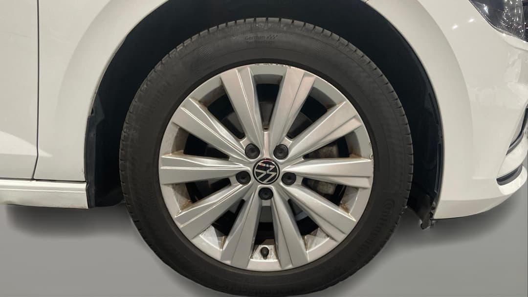 2020 Volkswagen Polo 85tsi Style, Automatic, 40243 km, Right Front Wheel