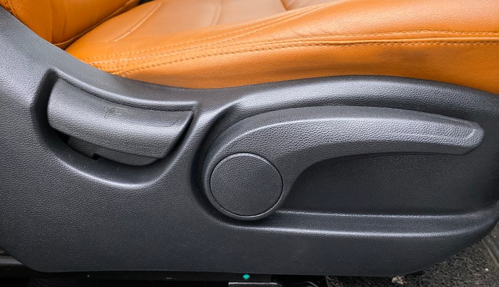 2020 Hyundai Creta SX PETROL MT, Petrol, Manual, 8,443 km, Driver Side Adjustment Panel