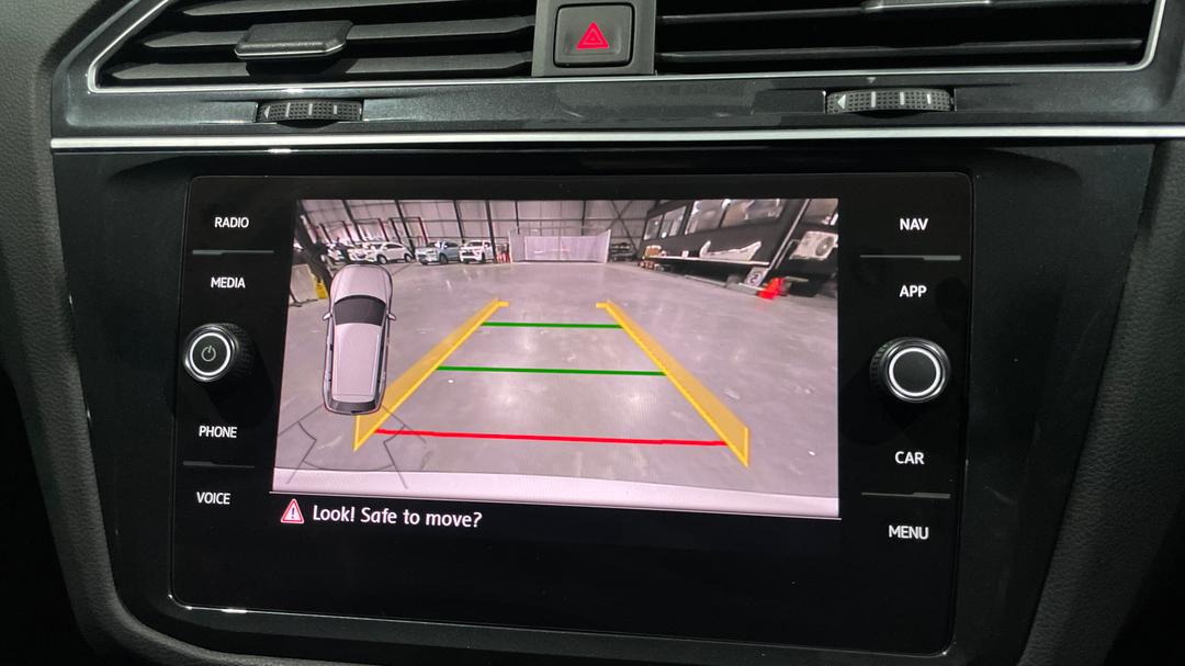 2019 Volkswagen Tiguan 132 Tsi R-line Edition, Automatic, 131927 km, Parking Camera