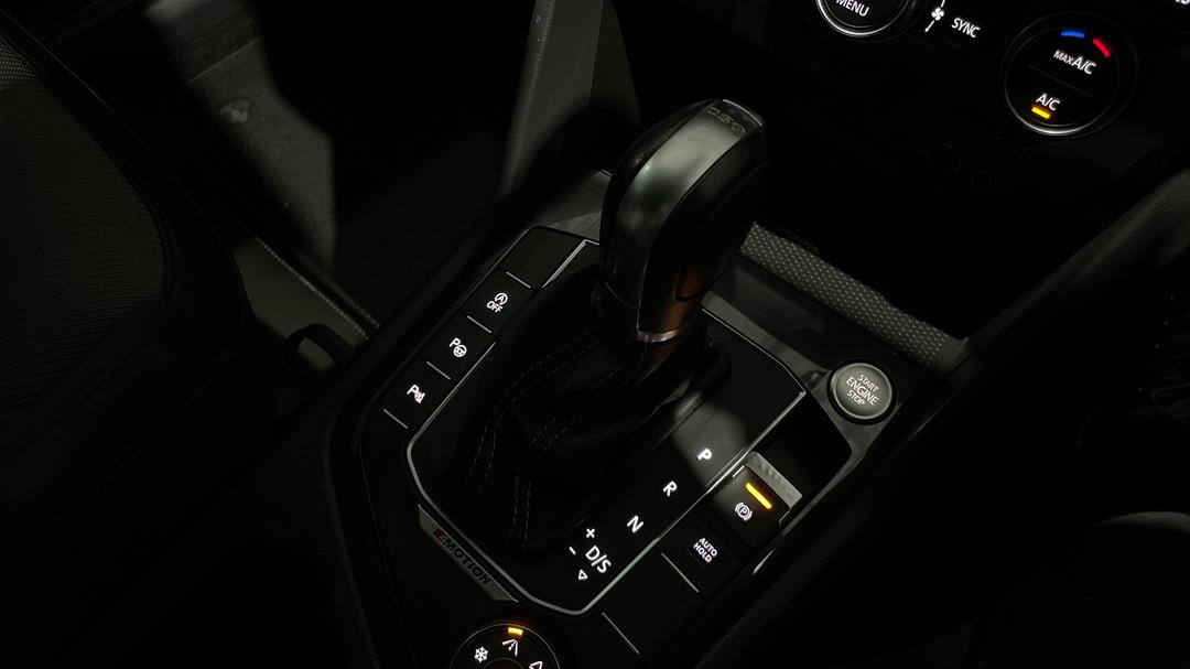 2019 Volkswagen Tiguan 132 Tsi R-line Edition, Automatic, 131927 km, Gear Lever 