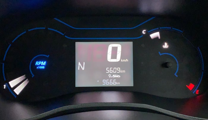 2019 Renault Kwid RXT 1.0 AMT (O), Petrol, Automatic, 5,609 km, Odometer Image