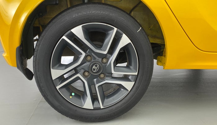 2020 Tata Tiago XZ+ 1.2 Revotron, Petrol, Manual, 27,046 km, Right Rear Wheel
