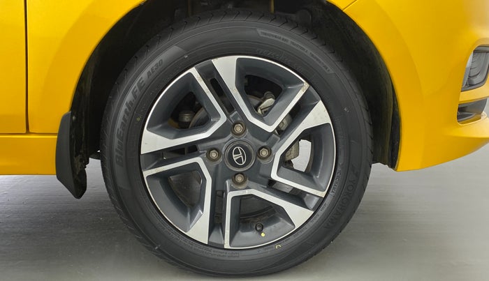 2020 Tata Tiago XZ+ 1.2 Revotron, Petrol, Manual, 27,046 km, Right Front Wheel