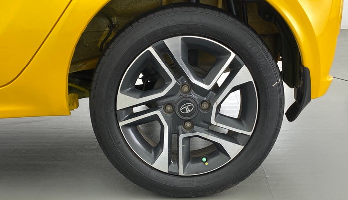 2020 Tata Tiago XZ+ 1.2 Revotron, Petrol, Manual, 27,046 km, Left Rear Wheel