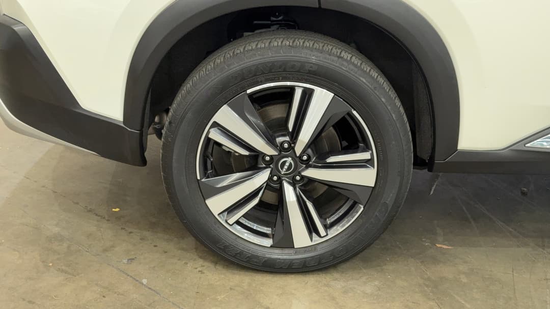 2023 Nissan X-trail Ti (4WD) E-power (hybrid), Automatic, 35979 km, Right Rear Wheel