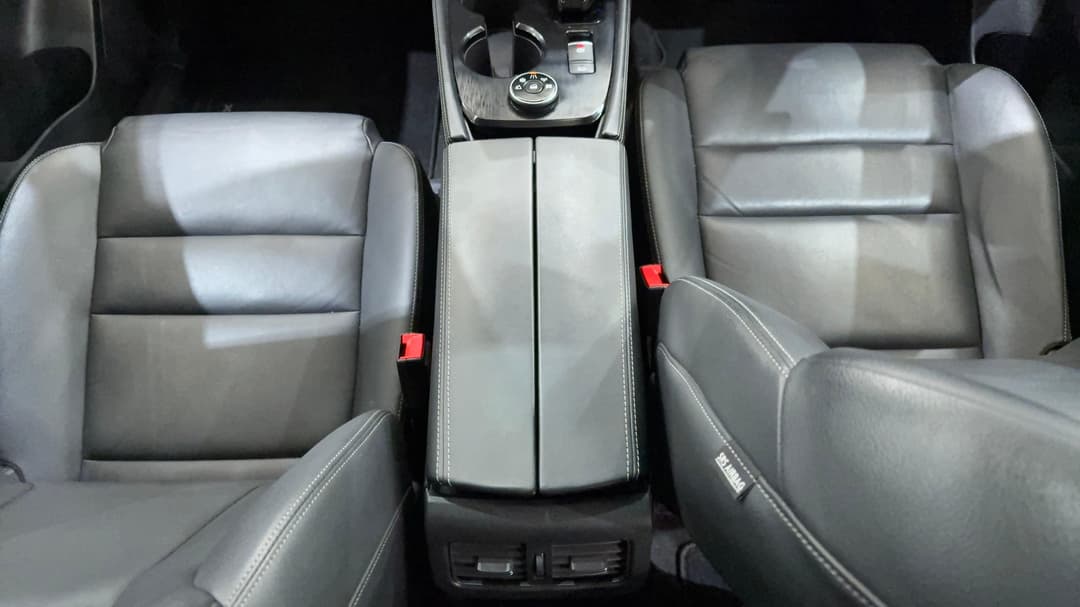 2023 Nissan X-trail Ti (4WD) E-power (hybrid), Automatic, 35979 km, Center Console