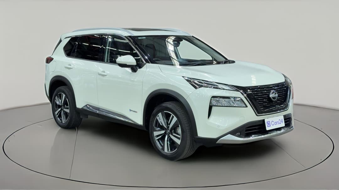 2023 Nissan X-trail Ti (4WD) E-power (hybrid), Automatic, 35979 km, Right Front Diagonal (45- Degree) View
