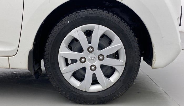 2018 Hyundai Eon MAGNA PLUS, Petrol, Manual, 4,401 km, Right Front Wheel