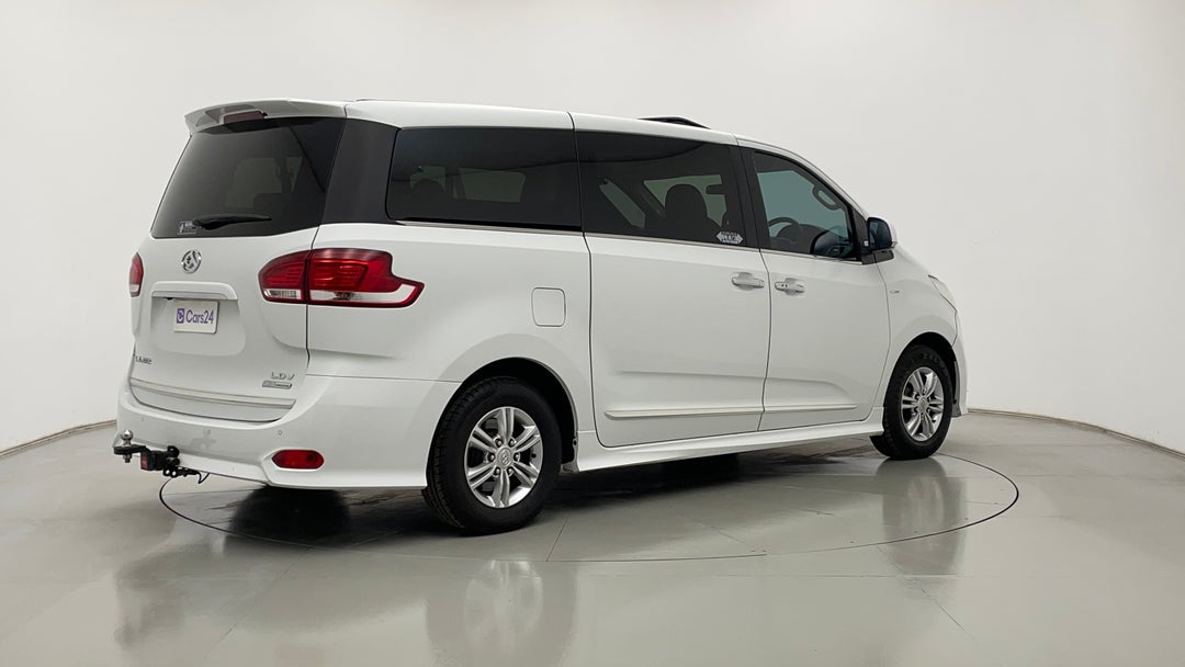 Right Back Diagonal (45- Degree) View