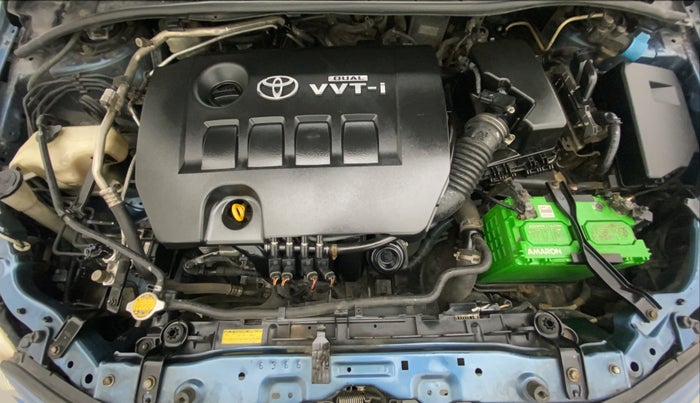 2011 Toyota Corolla Altis G PETROL, CNG, Manual, 1,17,925 km, Open Bonet