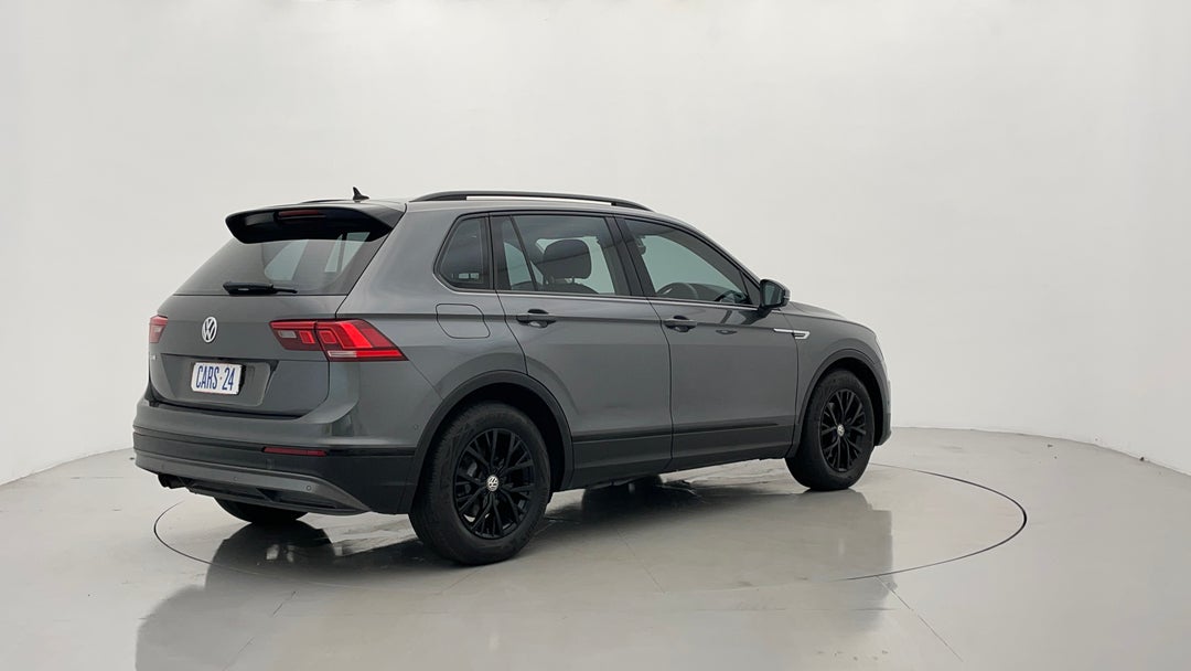 2018 Volkswagen Tiguan 110 Tsi Comfortline, Automatic, 121731 km, Right Back Diagonal (45- Degree) View