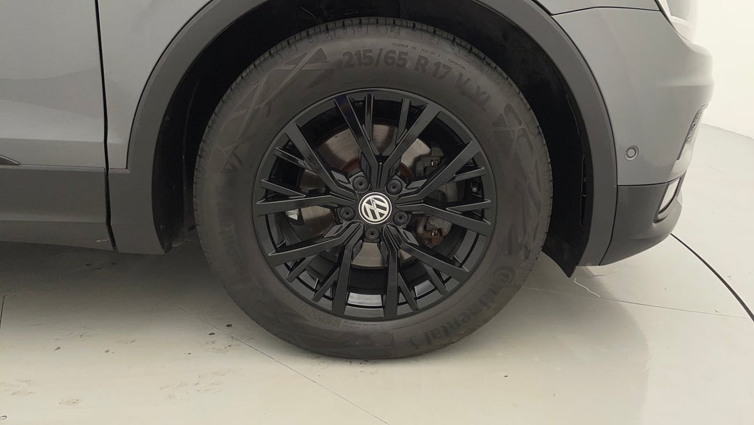 2018 Volkswagen Tiguan 110 Tsi Comfortline, Automatic, 121731 km, Right Front Wheel
