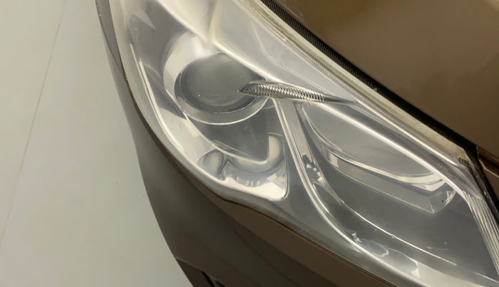 2015 Maruti Ciaz VXI, Petrol, Manual, 85,560 km, Right headlight - Faded