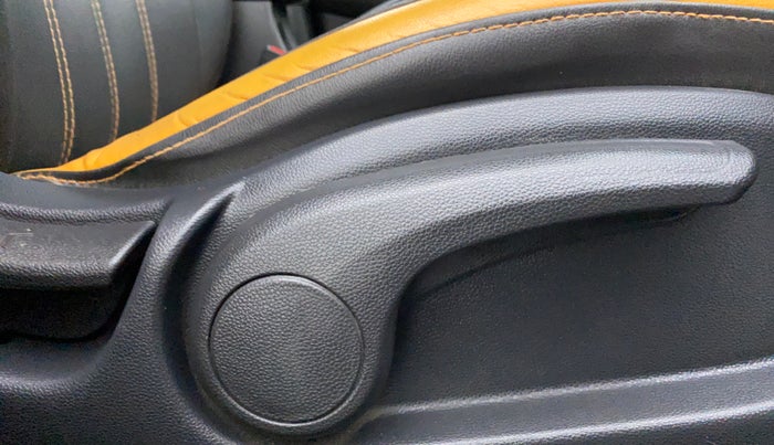 2015 Hyundai i20 Active 1.2 S, Petrol, Manual, 35,483 km, Driver Side Adjustment Panel