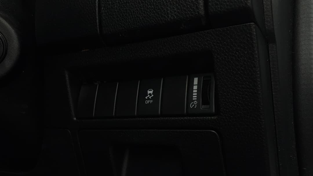 2023 Isuzu D-MAX Sx (4x2) High-ride, Manual, 36902 km, Utility Switches/Buttons