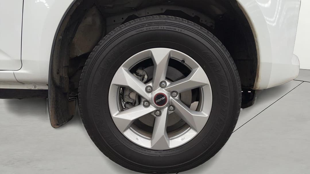 2023 Isuzu D-MAX Sx (4x2) High-ride, Manual, 36902 km, Right Front Wheel