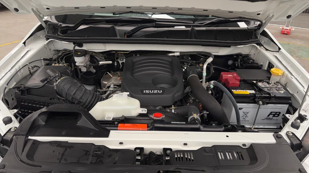 2023 Isuzu D-MAX Sx (4x2) High-ride, Manual, 36902 km, Open Bonnet (Engine)