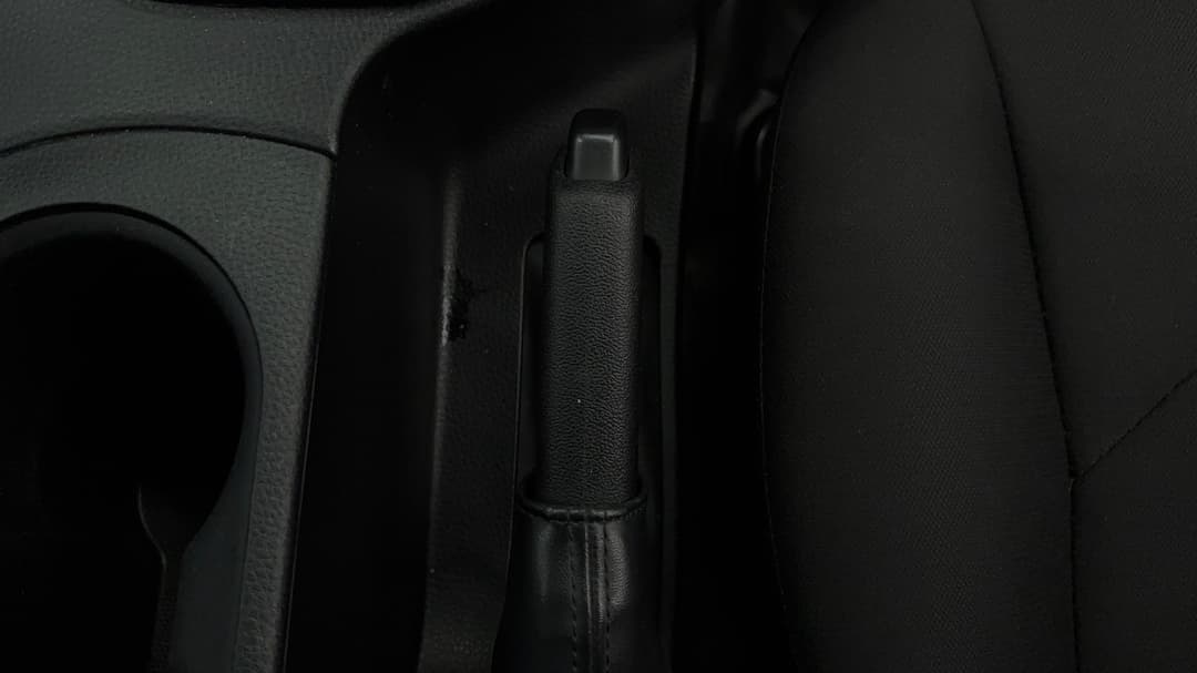 2023 Isuzu D-MAX Sx (4x2) High-ride, Manual, 36902 km, Handbrake