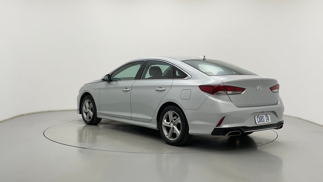 Left Back Diagonal (45- Degree) View