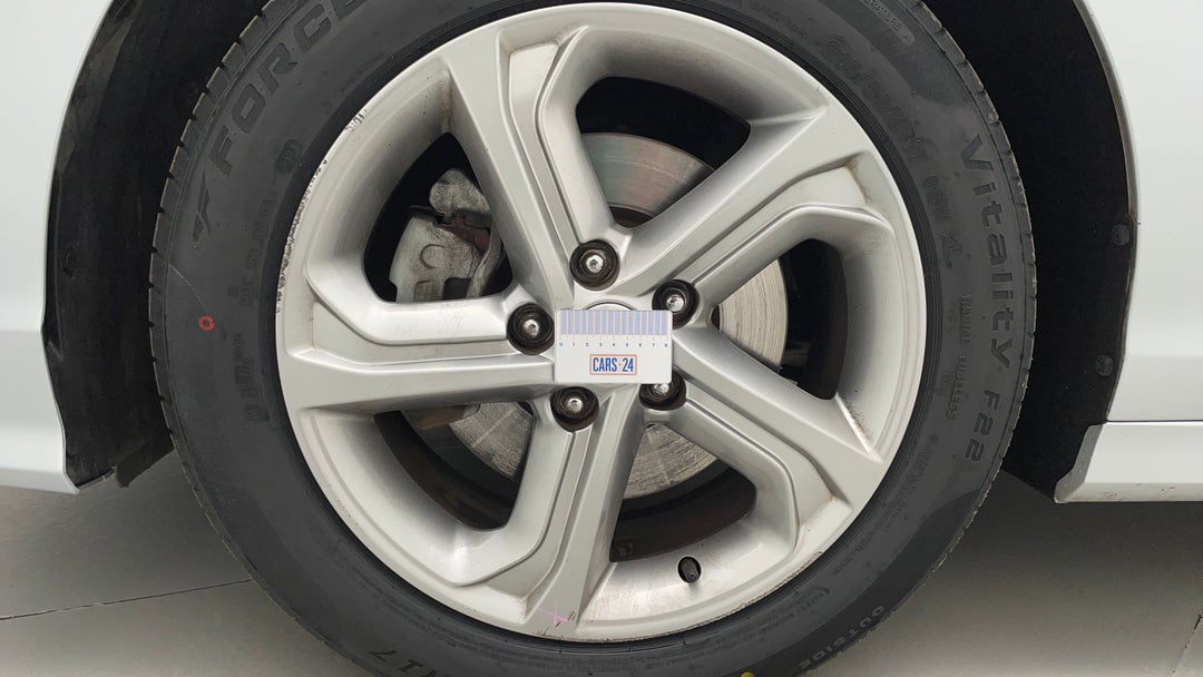 Wheels Rim Front LHS Gutter Rash