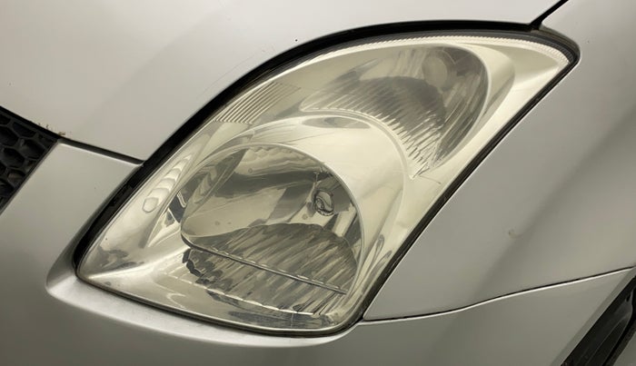 2011 Maruti Swift VXI, Petrol, Manual, 47,552 km, Left headlight - Minor scratches