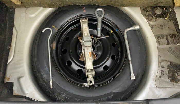 2011 Maruti Swift VXI, Petrol, Manual, 47,552 km, Spare Tyre