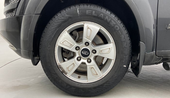 2013 Mahindra XUV500 W8 FWD, Diesel, Manual, 72,418 km, Left Front Wheel