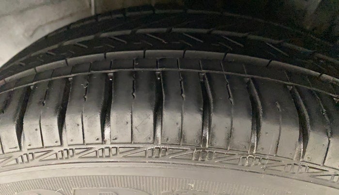 2019 Hyundai Grand i10 SPORTZ 1.2 KAPPA VTVT, Petrol, Manual, 37,218 km, Left Rear Tyre Tread