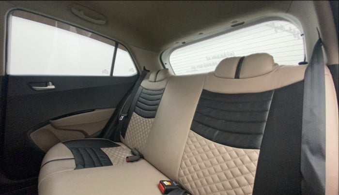 2019 Hyundai Grand i10 SPORTZ 1.2 KAPPA VTVT, Petrol, Manual, 37,218 km, Right Side Rear Door Cabin