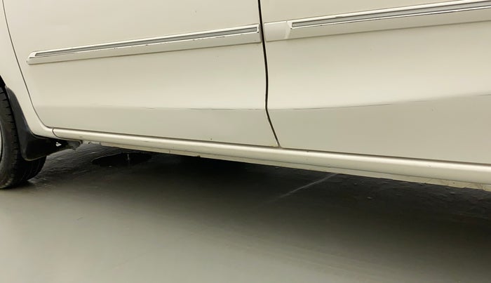 2012 Toyota Etios G, Petrol, Manual, 75,209 km, Left running board - Minor scratches