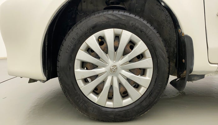 2012 Toyota Etios G, Petrol, Manual, 75,209 km, Left Front Wheel