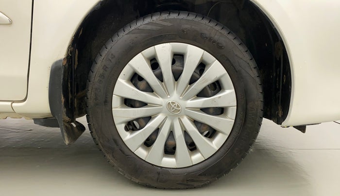 2012 Toyota Etios G, Petrol, Manual, 75,209 km, Right Front Wheel