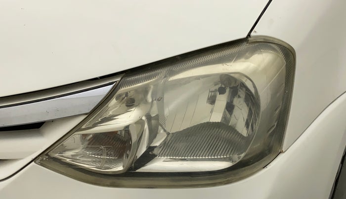 2012 Toyota Etios G, Petrol, Manual, 75,209 km, Left headlight - Faded