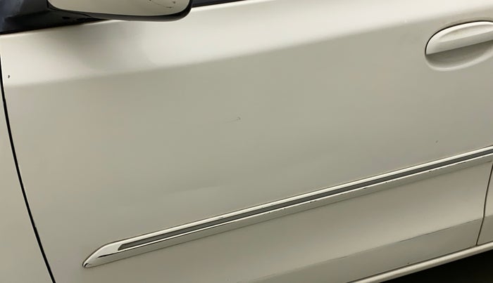 2012 Toyota Etios G, Petrol, Manual, 75,209 km, Front passenger door - Line - Paint ok & Dent >8 inch(If not in Criase Line)