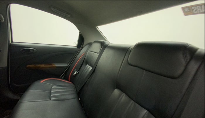2012 Toyota Etios G, Petrol, Manual, 75,209 km, Right Side Rear Door Cabin