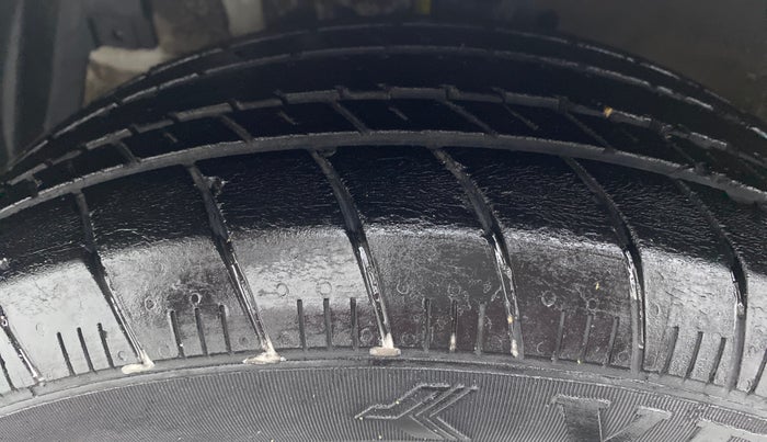 2018 Maruti Ertiga VDI SHVS LIMITED EDITION, Diesel, Manual, 71,601 km, Left Front Tyre Tread