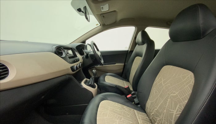 2016 Hyundai Grand i10 MAGNA 1.2 KAPPA VTVT, Petrol, Manual, 15,221 km, Right Side Front Door Cabin