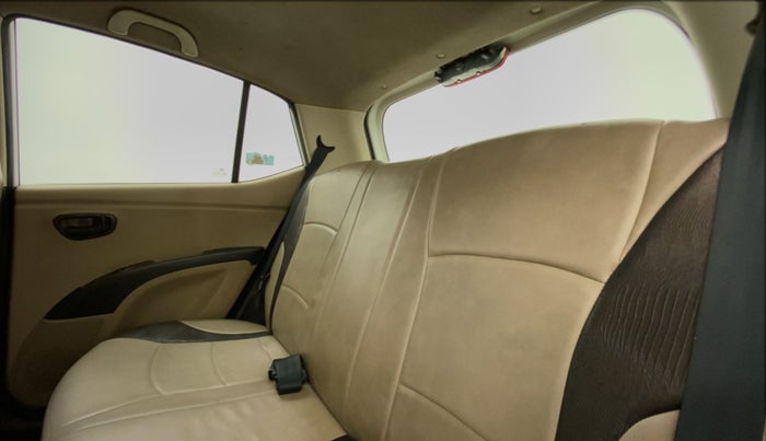 2010 Hyundai i10 MAGNA 1.2, Petrol, Manual, 59,877 km, Right Side Rear Door Cabin