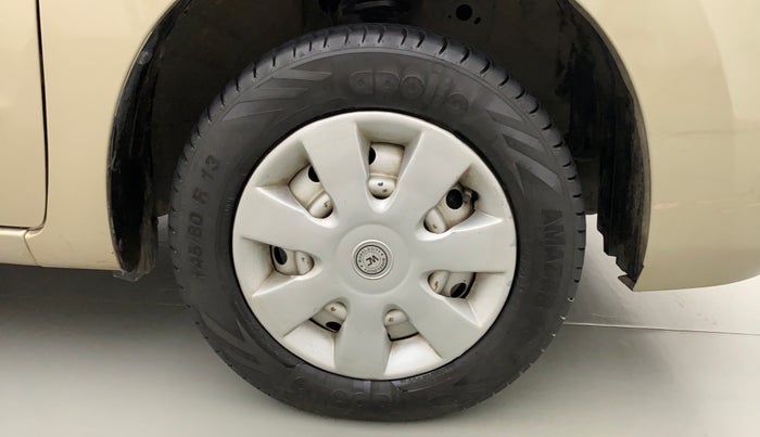2013 Maruti Wagon R 1.0 LXI CNG, CNG, Manual, 1,14,540 km, Right Front Wheel