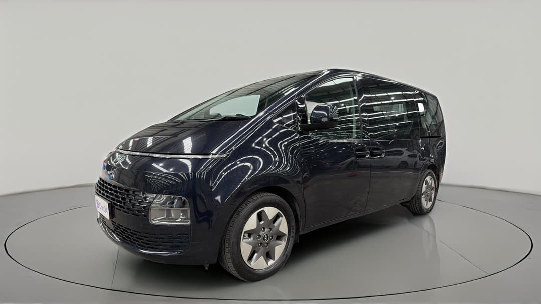 2022 Hyundai Staria Staria, Automatic, 90935 km, Left Front Diagonal (45- Degree) View