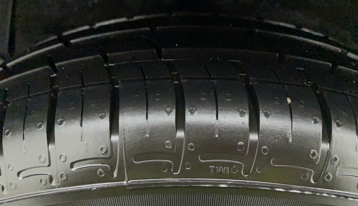 2014 Hyundai Xcent BASE 1.2, Petrol, Manual, 43,320 km, Right Rear Tyre Tread
