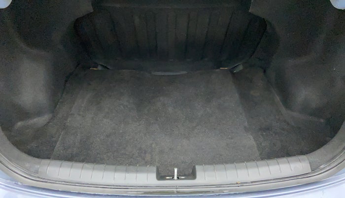 2014 Hyundai Xcent BASE 1.2, Petrol, Manual, 43,320 km, Boot Inside