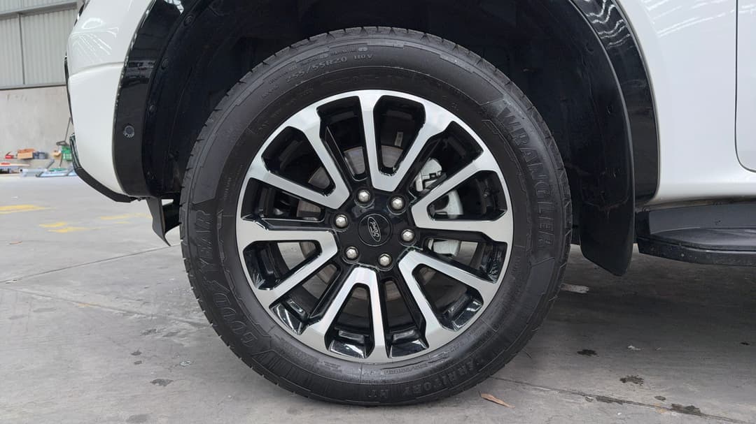 2023 Ford Ranger Platinum 3.0 (4x4), Automatic, 44932 km, Left Front Wheel