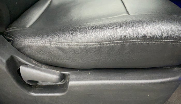 2013 Maruti Wagon R Stingray VXI, Petrol, Manual, 54,420 km, Driver Side Adjustment Panel