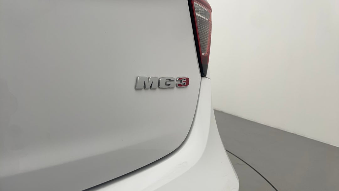 Badge (Boot Right Side)