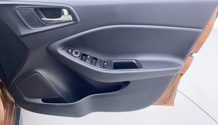 2015 Hyundai i20 Active 1.4 SX, Diesel, Manual, 81,878 km, Driver Side Door Panels Controls