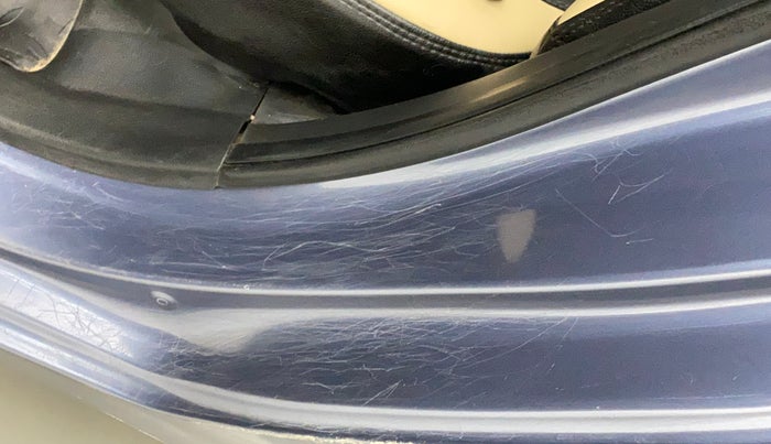 2015 Hyundai Xcent S (O) 1.2, Petrol, Manual, 88,350 km, Left C pillar - Minor scratches