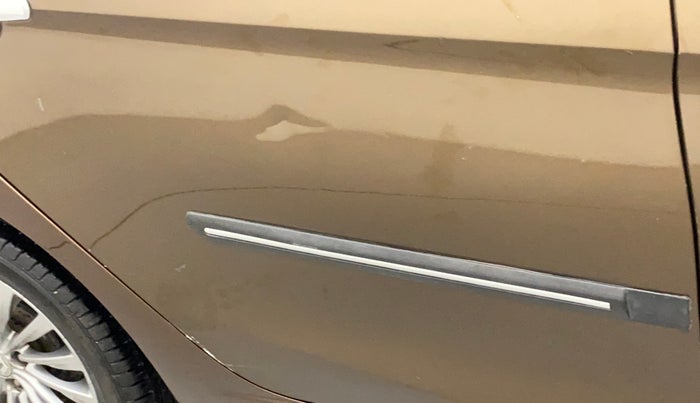 2016 Maruti Ciaz ZXI+ AT, Petrol, Automatic, 84,195 km, Right rear door - Slightly dented